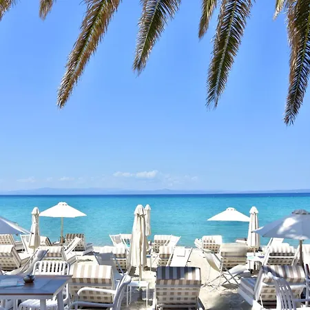At Beachfront Lilia In Pefkohori, Halkidiki For A Dreamy Vacation Vila Pefkochori