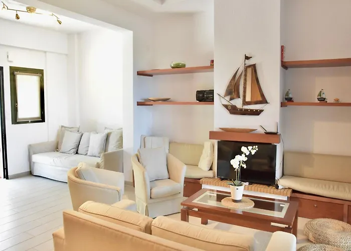 At Beachfront Lilia In Pefkohori, Halkidiki For A Dreamy Vacation 别墅 佩科霍里