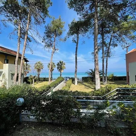 At Beachfront Lilia In Pefkohori, Halkidiki For A Dreamy Vacation *